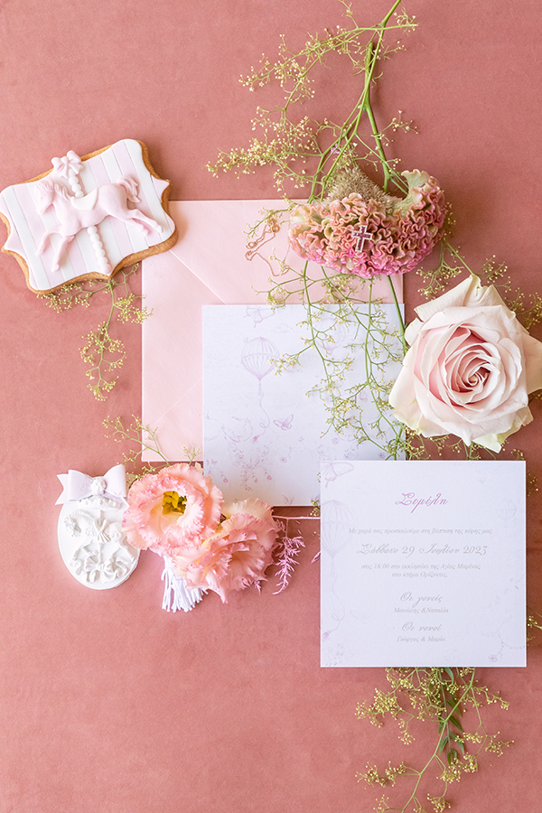 pretty-baptism-decoration-ideas-carousel-theme_01y