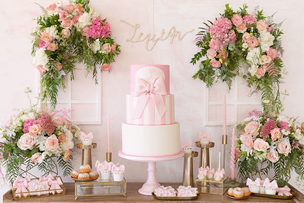 pretty-baptism-decoration-ideas-carousel-theme_02