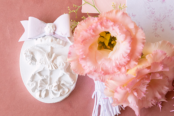 pretty-baptism-decoration-ideas-carousel-theme_05x