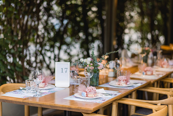 pretty-girl-baptism-pink-blue-flowers_13