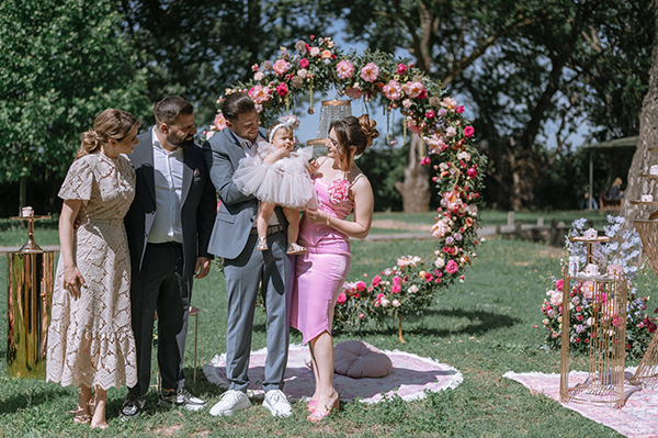 pretty-girl-spring-baptism-pink-florals_07