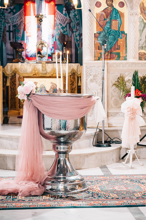 beautiful-floral-themed-baptism_03