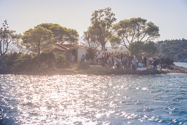 beautiful-military-wedding-daskalio-heart-shaped-greek-island_09
