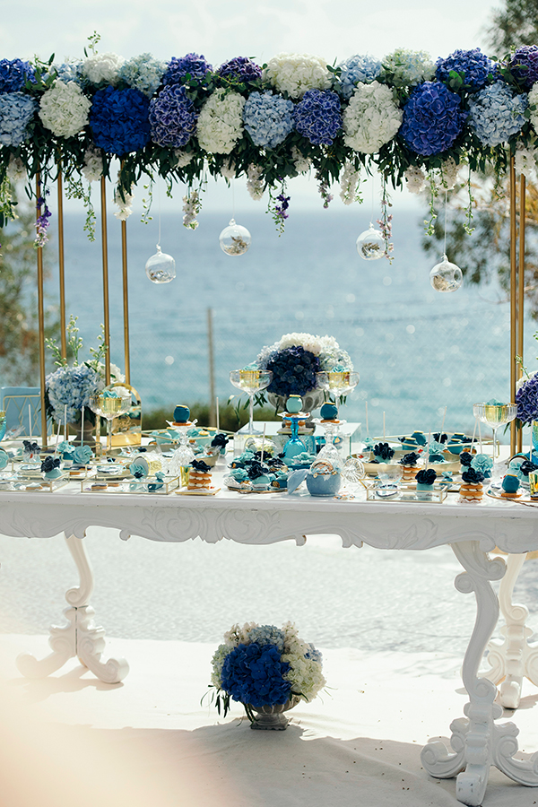 decorative-baptism-ideas-royal-blue-hues_08