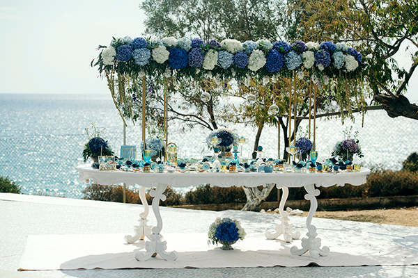 decorative-baptism-ideas-royal-blue-hues_09