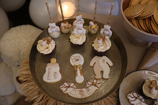 gender-reveal-party-earthy-tones_03