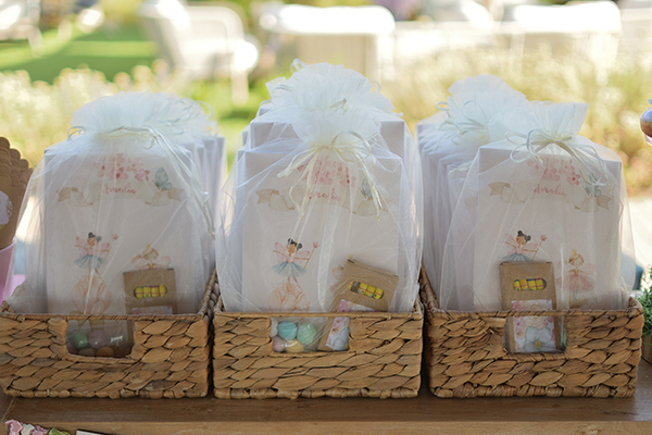 pretty-baptism-decoration-ideas-fairies-theme_08