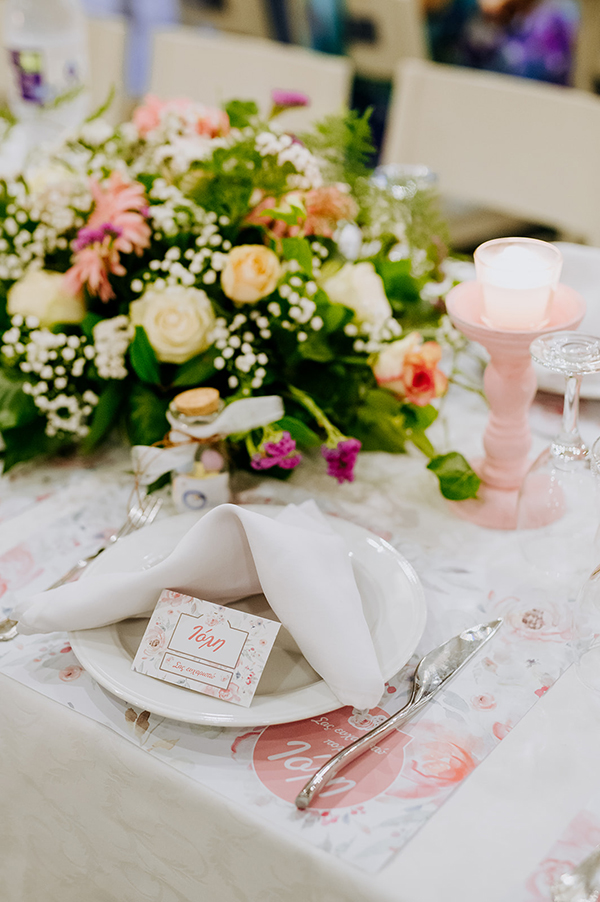 pretty-decoration-ideas-girl-baptism-floral-theme_08