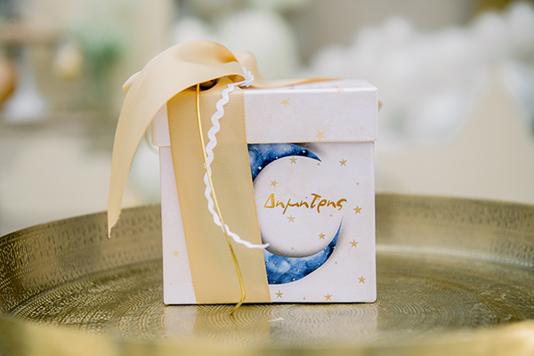 cute-baptism-decoration-ideas-moon-theme_02