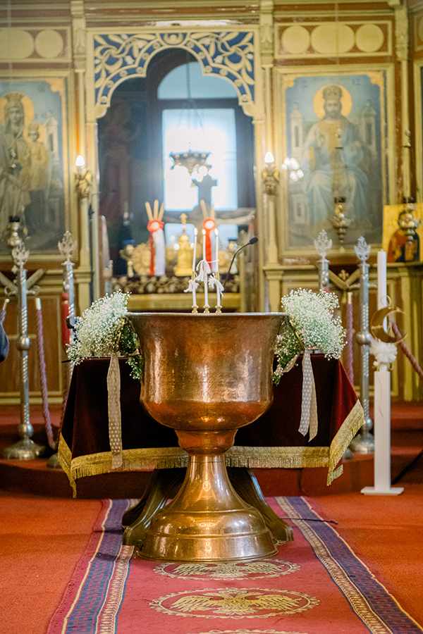 cute-baptism-decoration-ideas-moon-theme_08