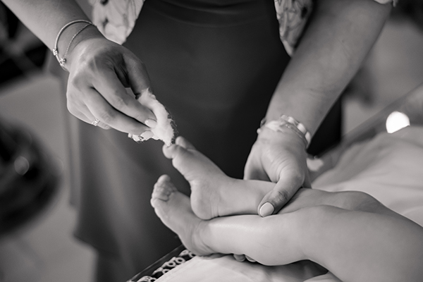 modern-spring-baptism-with-vivd-colors_06