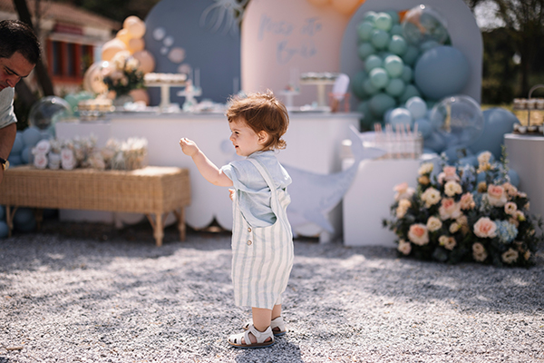 summer-christening-incredible-decoration-dusty-blue-shades_08