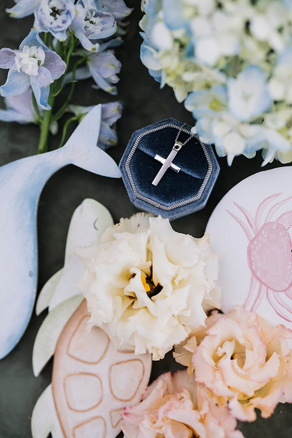summer-christening-incredible-decoration-dusty-blue-shades_13