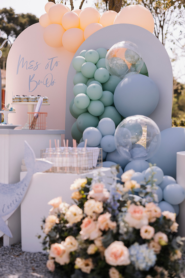 summer-christening-incredible-decoration-dusty-blue-shades_17x