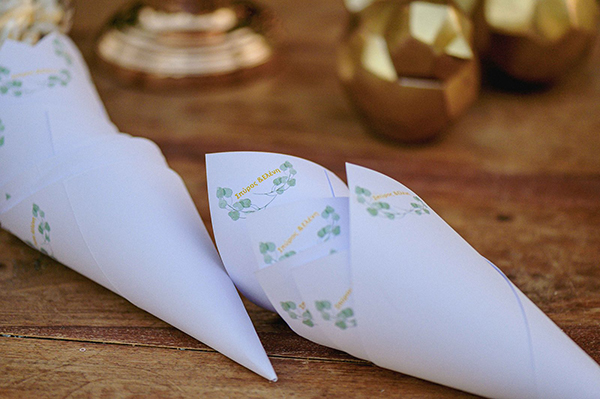 beautiful-summer-wedding-white-blooms_09