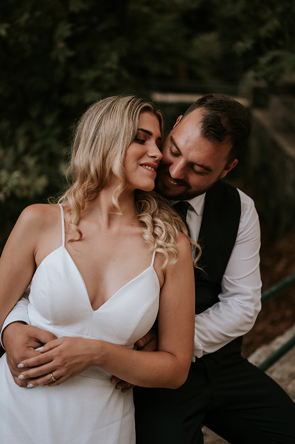cretan-wedding-white-flowers-olive-branches_03