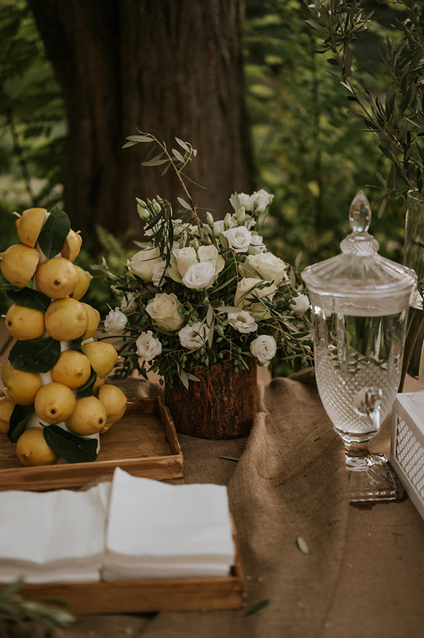 cretan-wedding-white-flowers-olive-branches_18x