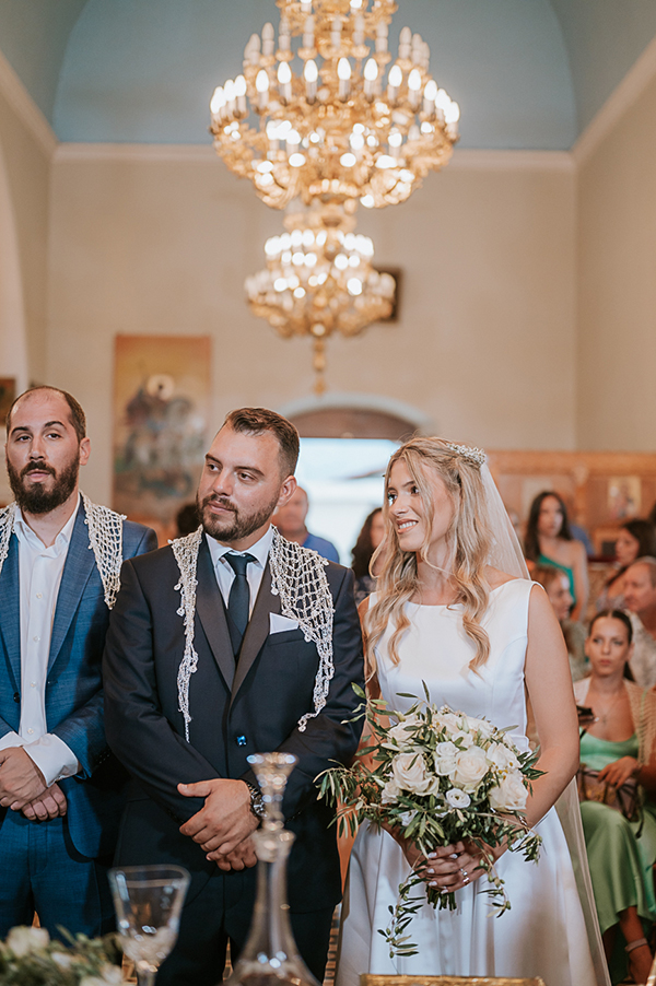 cretan-wedding-white-flowers-olive-branches_22