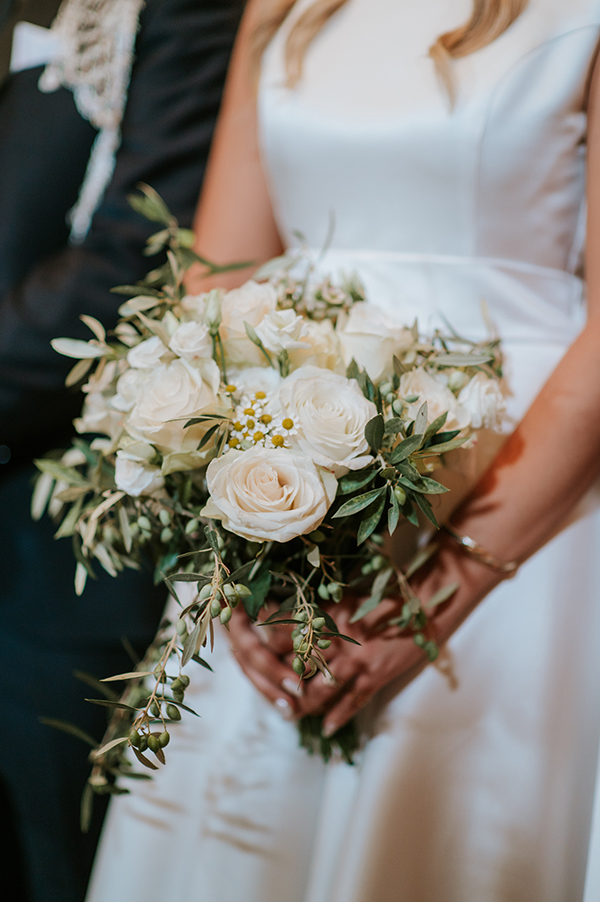 cretan-wedding-white-flowers-olive-branches_24