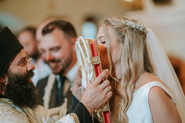 cretan-wedding-white-flowers-olive-branches_28