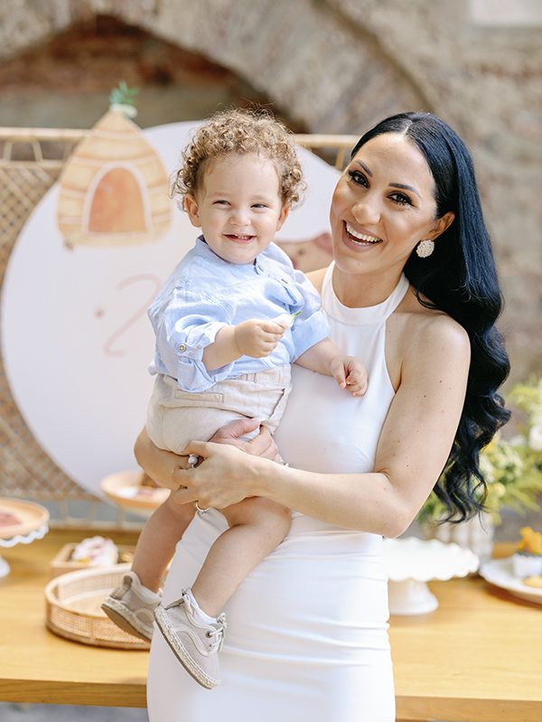 rustic-baptism-theme-bear-yellow-accents_01