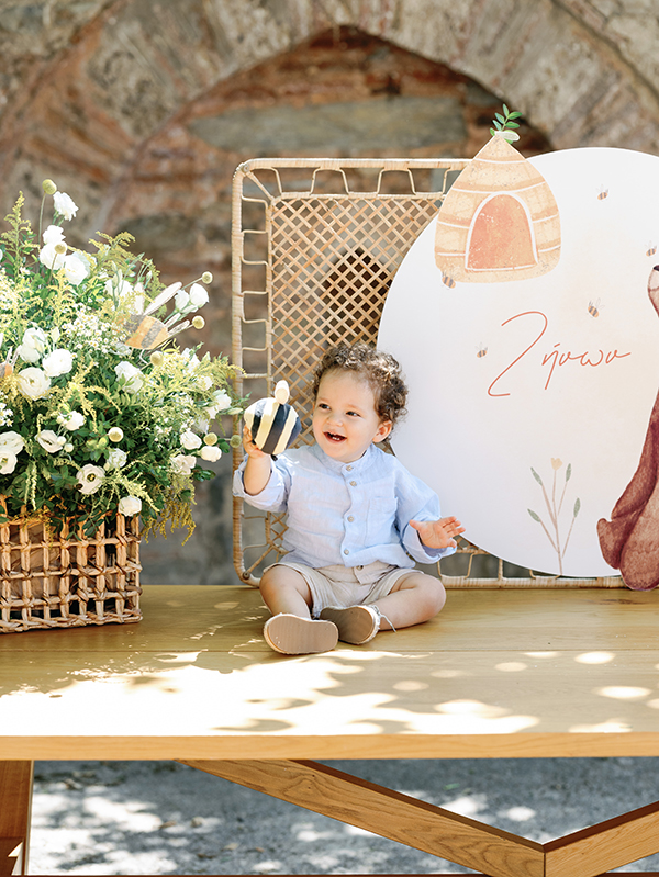 rustic-baptism-theme-bear-yellow-accents_03