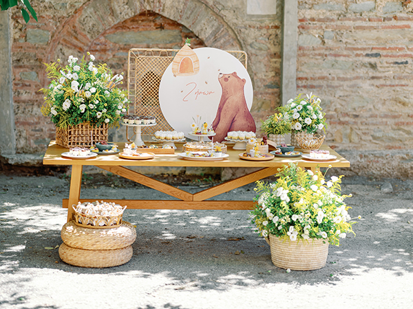 rustic-baptism-theme-bear-yellow-accents_09