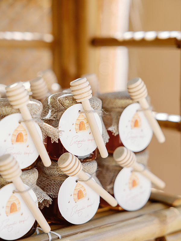 rustic-baptism-theme-bear-yellow-accents_10