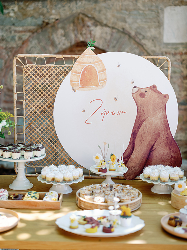rustic-baptism-theme-bear-yellow-accents_11