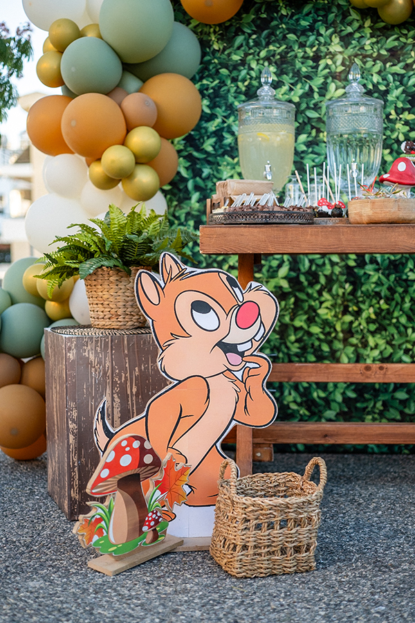 baptism-decoration-ideas-chipmunks_04