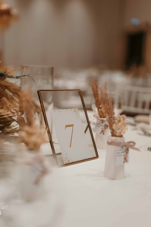 ideas-baptism-earth-tones-bear-theme_05