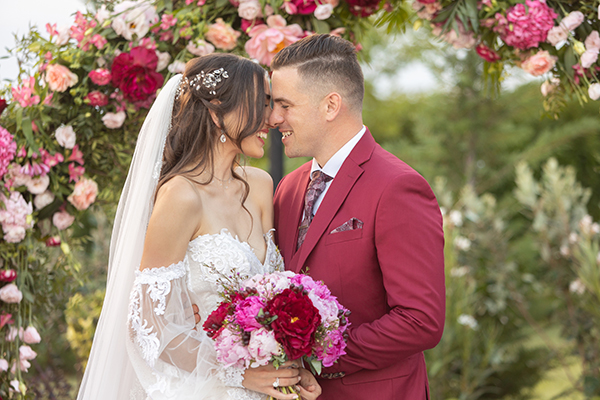 romantic-wedding-red-pink-flowers_01