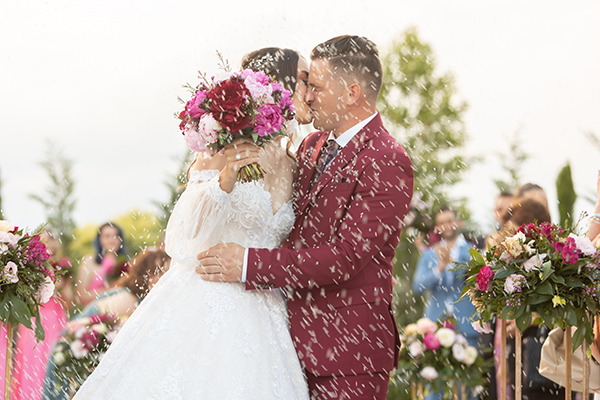 romantic-wedding-red-pink-flowers_11