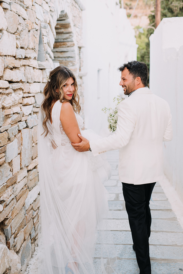 ultra-summer-wedding-tinos-beautiful-flowers_01