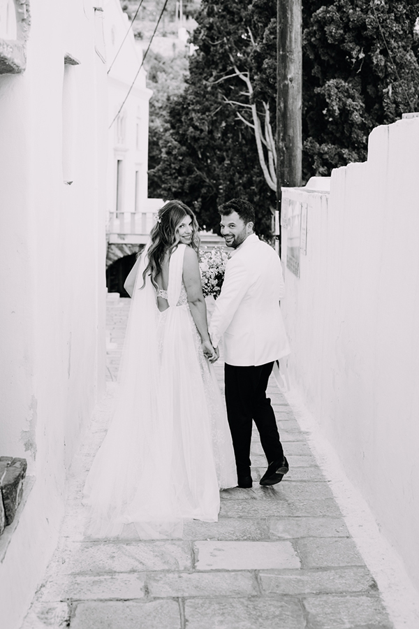 ultra-summer-wedding-tinos-beautiful-flowers_02