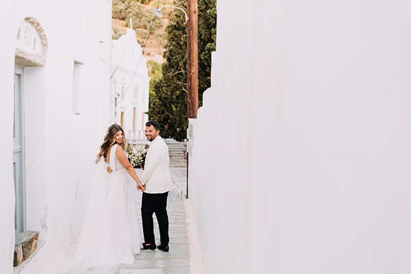 ultra-summer-wedding-tinos-beautiful-flowers_03