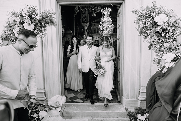 ultra-summer-wedding-tinos-beautiful-flowers_13