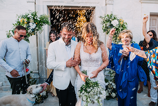 ultra-summer-wedding-tinos-beautiful-flowers_14