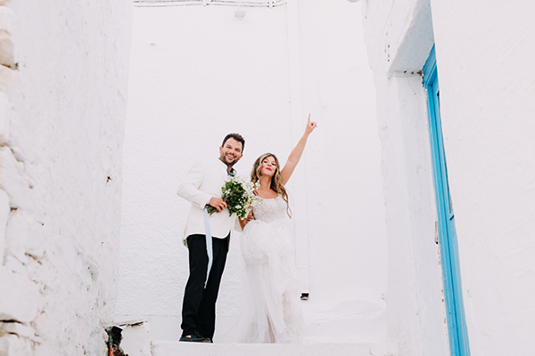 ultra-summer-wedding-tinos-beautiful-flowers_20