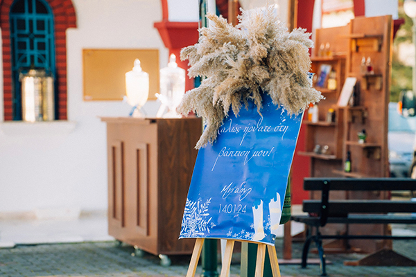 unique-christening-theme-snowflake-snowboards_09