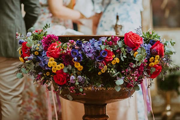 beautiful-decorative-ideas-baptism-floral-theme_13