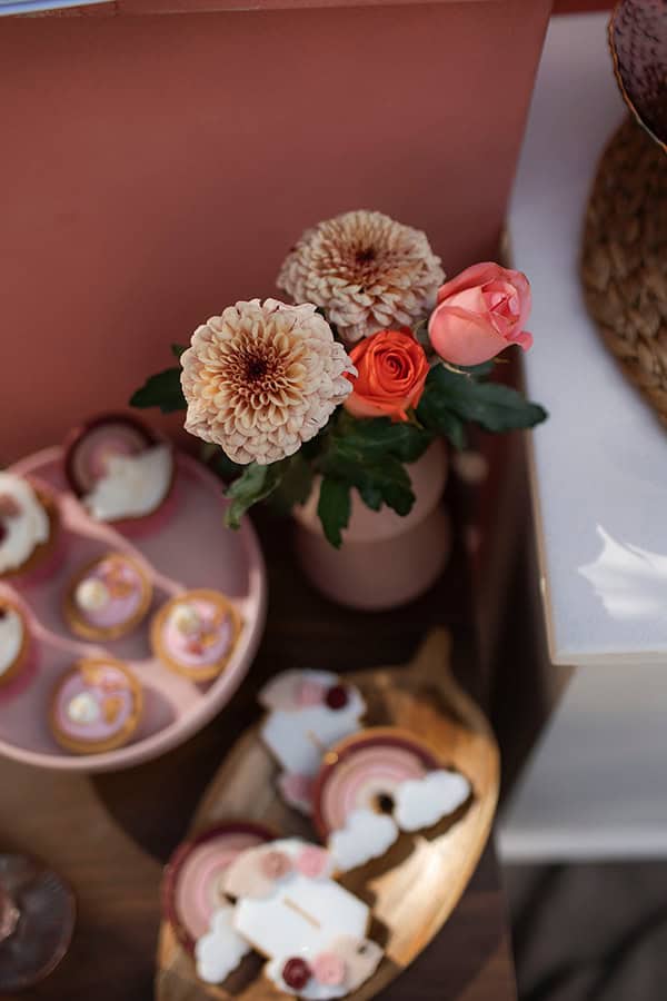 boho-chic-ideas-girls-baptism-rainbow-theme_07