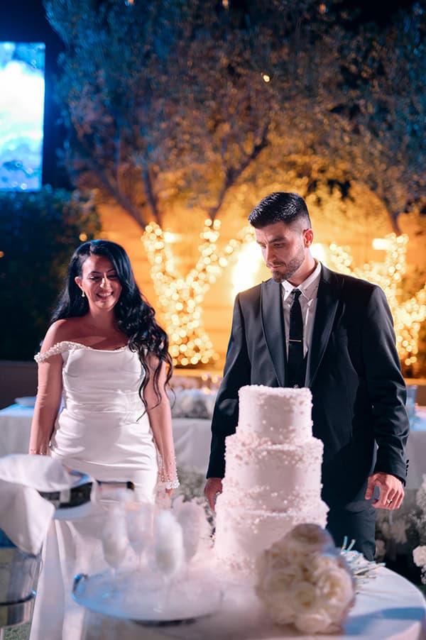 chis-wedding-thessaloniki-white-hues_15