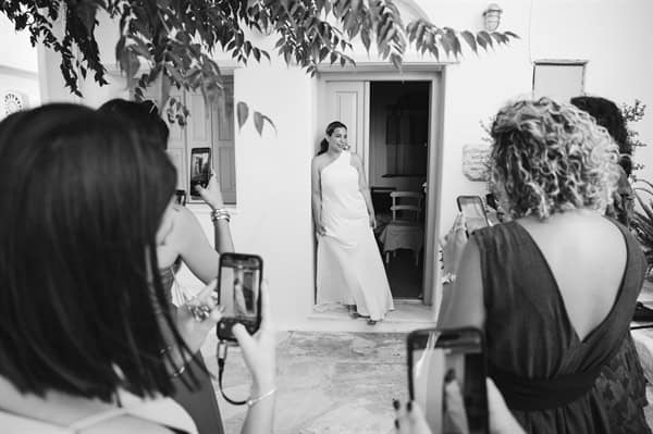 modern-wedding-tinos-minimal-chic-decor_13